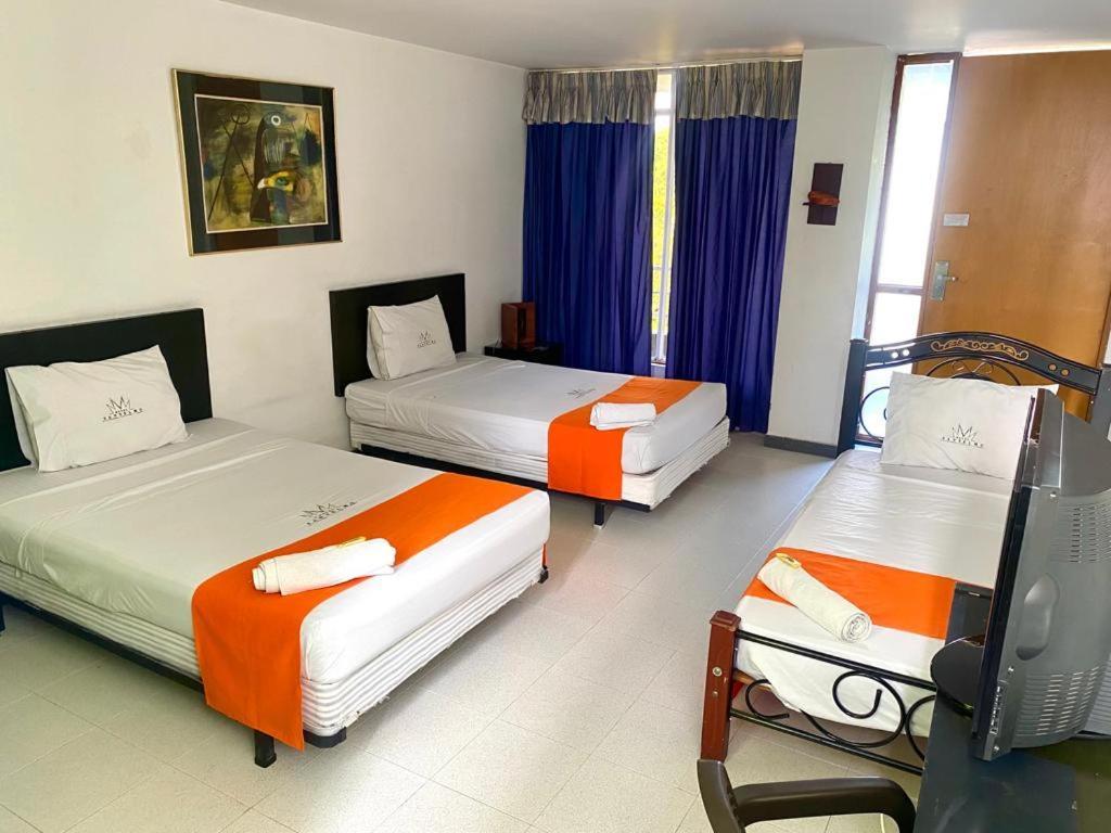 Hotel Santelmo Cali Bagian luar foto