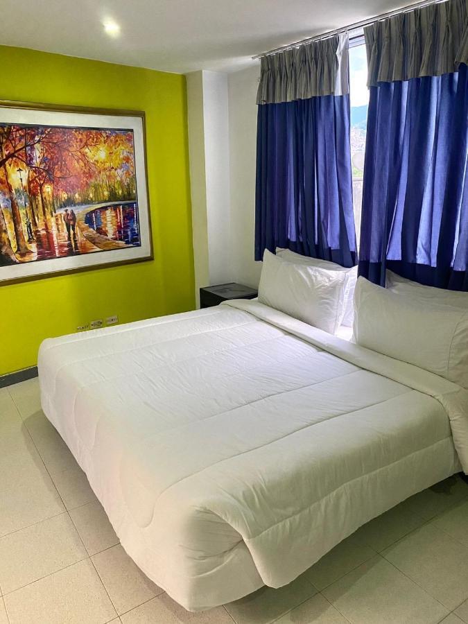 Hotel Santelmo Cali Bagian luar foto